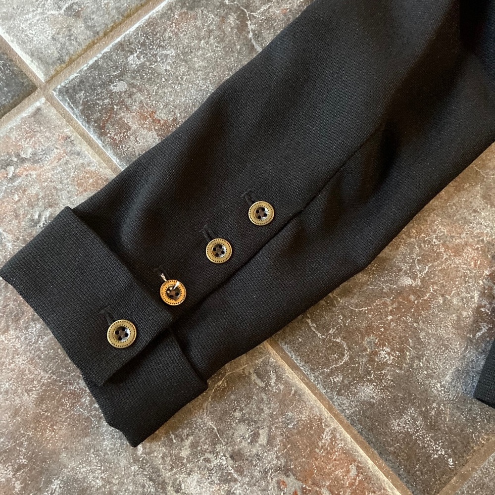 Black Jacket - Picture 4 of 6